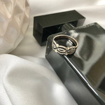 Кольцо из бижутерного сплава с алмазной гранью.