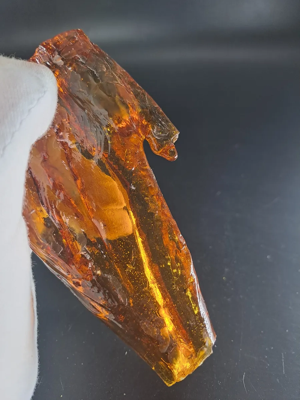 Копал молодой янтарь коллекционный 65 гр