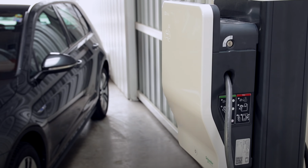 Зарядная станция EVlink Smart Wallbox, RIFD (EVB1A7PARI) - 4