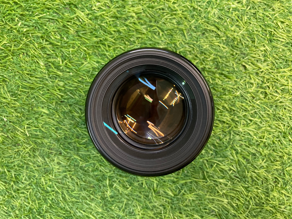 Canon EF 85mm 1.8 USM