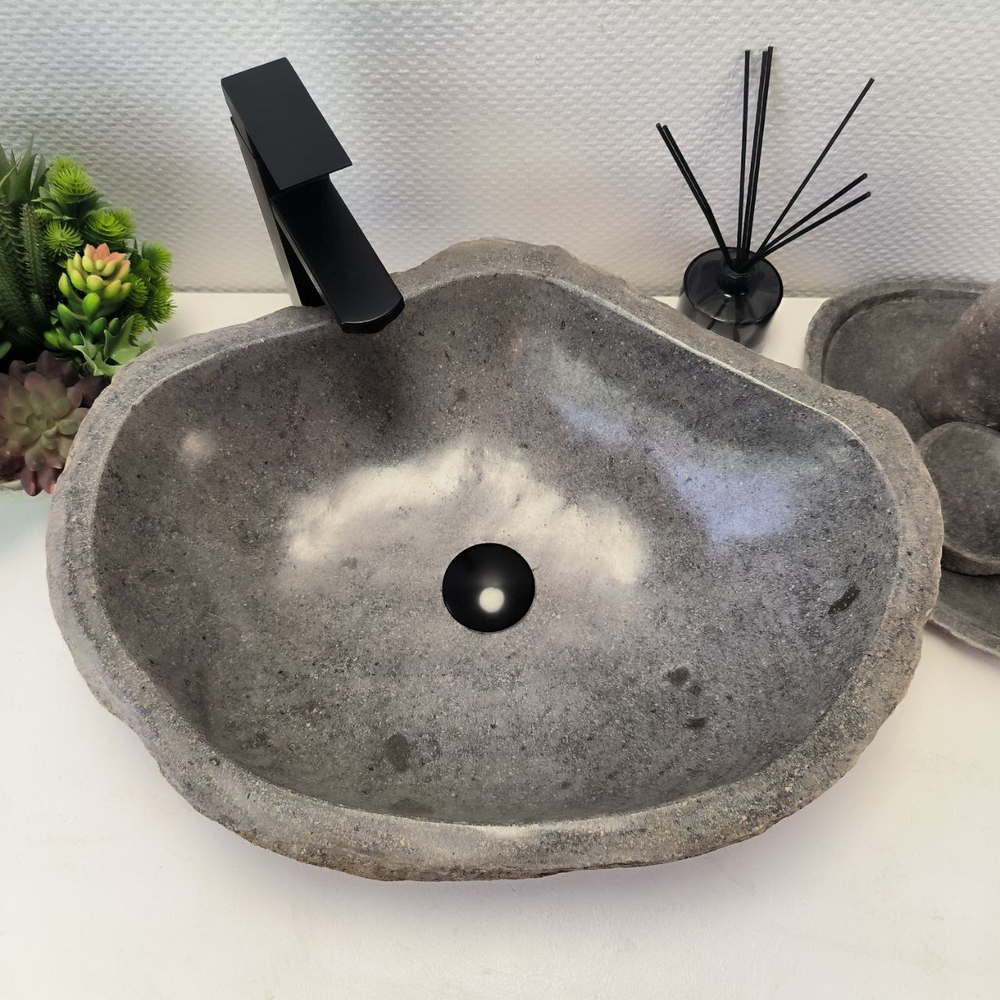 Раковина из речного камня RS-63880 (55*43*16) 0123