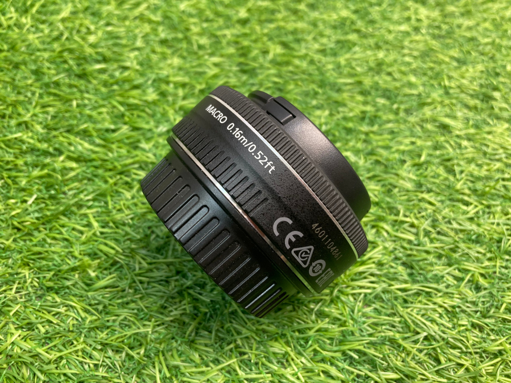 Canon EF-S 24mm 2.8 STM