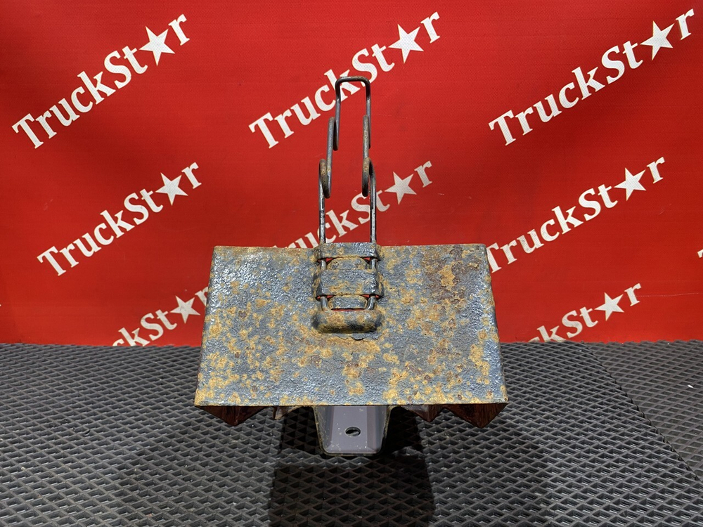 Кронштейн противооткатного упора 2019г