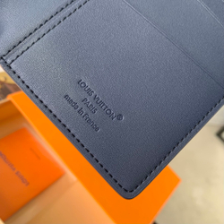 Louis Vuitton Brazza Wallet