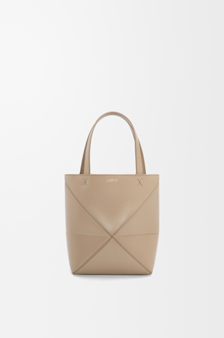 Loewe Мини-сумка Puzzle Fold из блестящей телячьей кожи, песочный