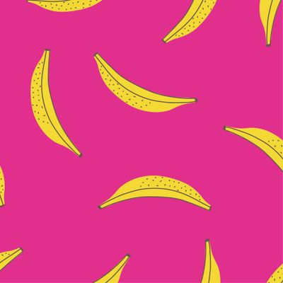 Банановый на розовом