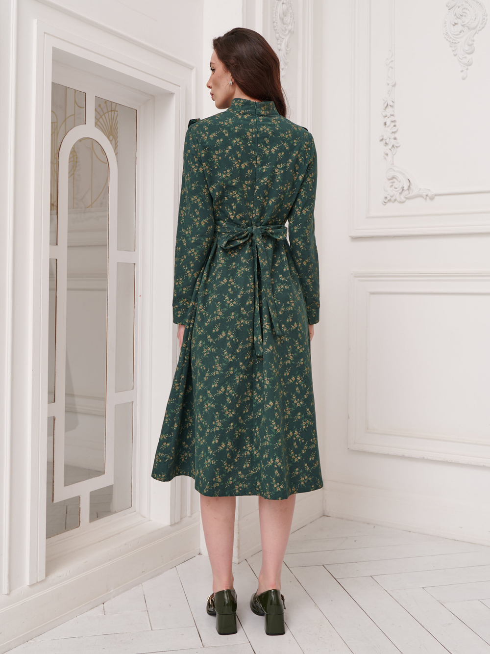 Платье с вшитой манишкой