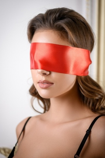 Лента на глаза "ROMANTIC ARSENAL RED"
