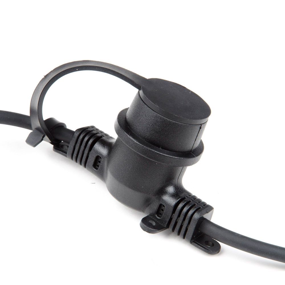 UDL-K121 10-E27-5M 5C IP65 BLACK BELT-LIGHT Гирлянда Белт-лайт. 5 м + 1.5м сетевой шнур. 10 патронов E27. шаг 50см. 5 заглушек. Чёрная. TM Uniel.