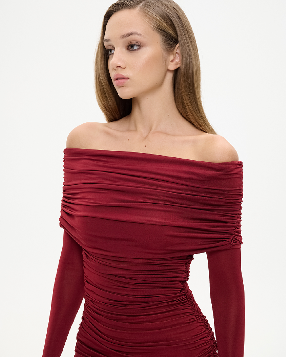 Платье мини из трикотажа с драпировкой