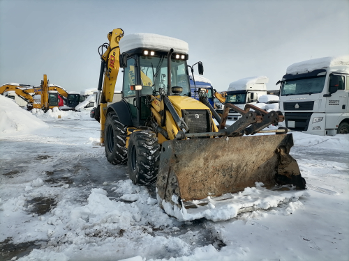 New Holland B110B Экскаватор-погрузчик B110B (Дизельный, 4,5 л, 110 л.с., АТ)