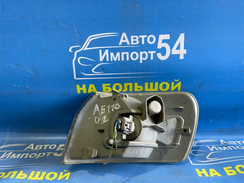 Габарит правый TOYOTA COROLLA 1997