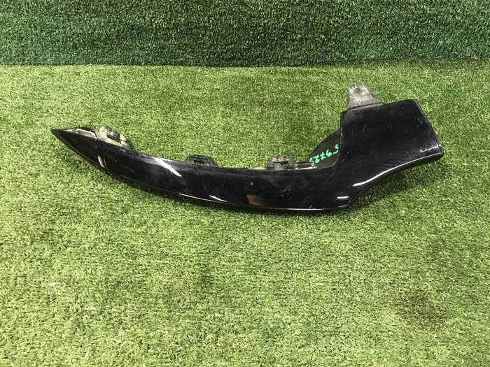 Накладка переднего бампера правая Mercedes GLE c292 (2015-2019) AMG