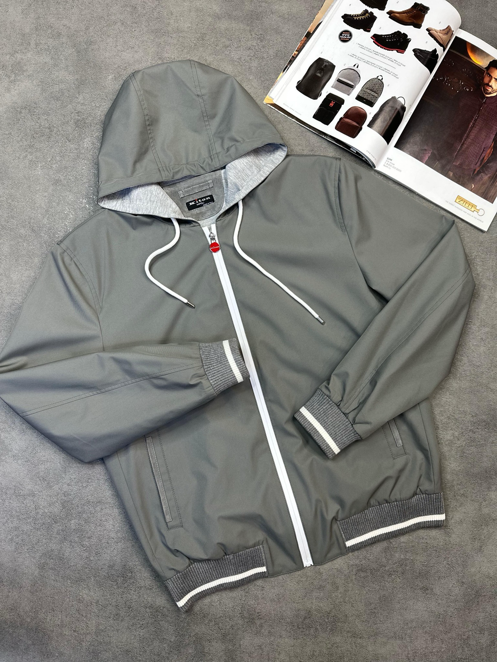 Ветровка Kiton
