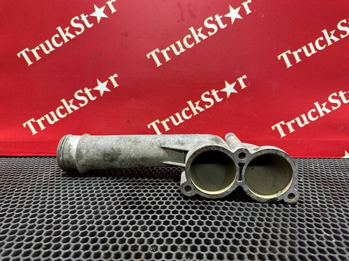 Патрубок корпуса термостата