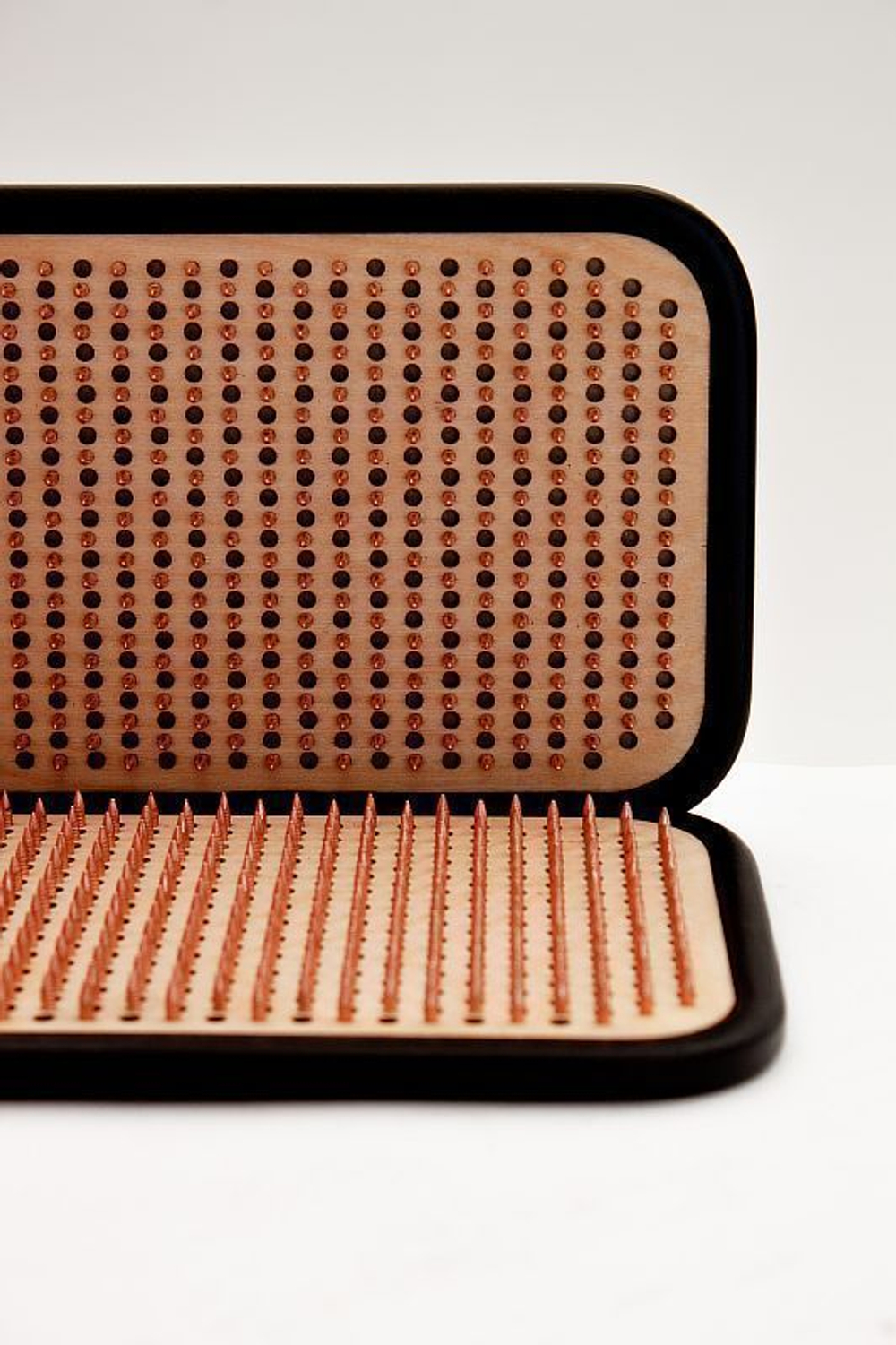 Доска садху Дерево инь-янь алюминиевые гвозди