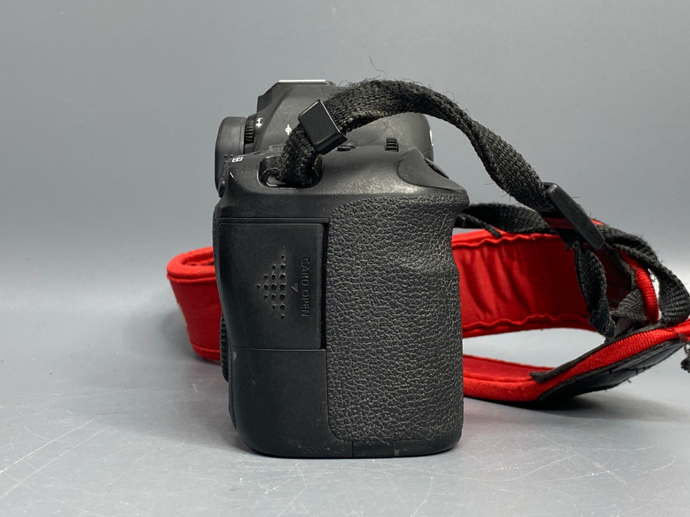 Canon EOS 6D 162.000 кадров