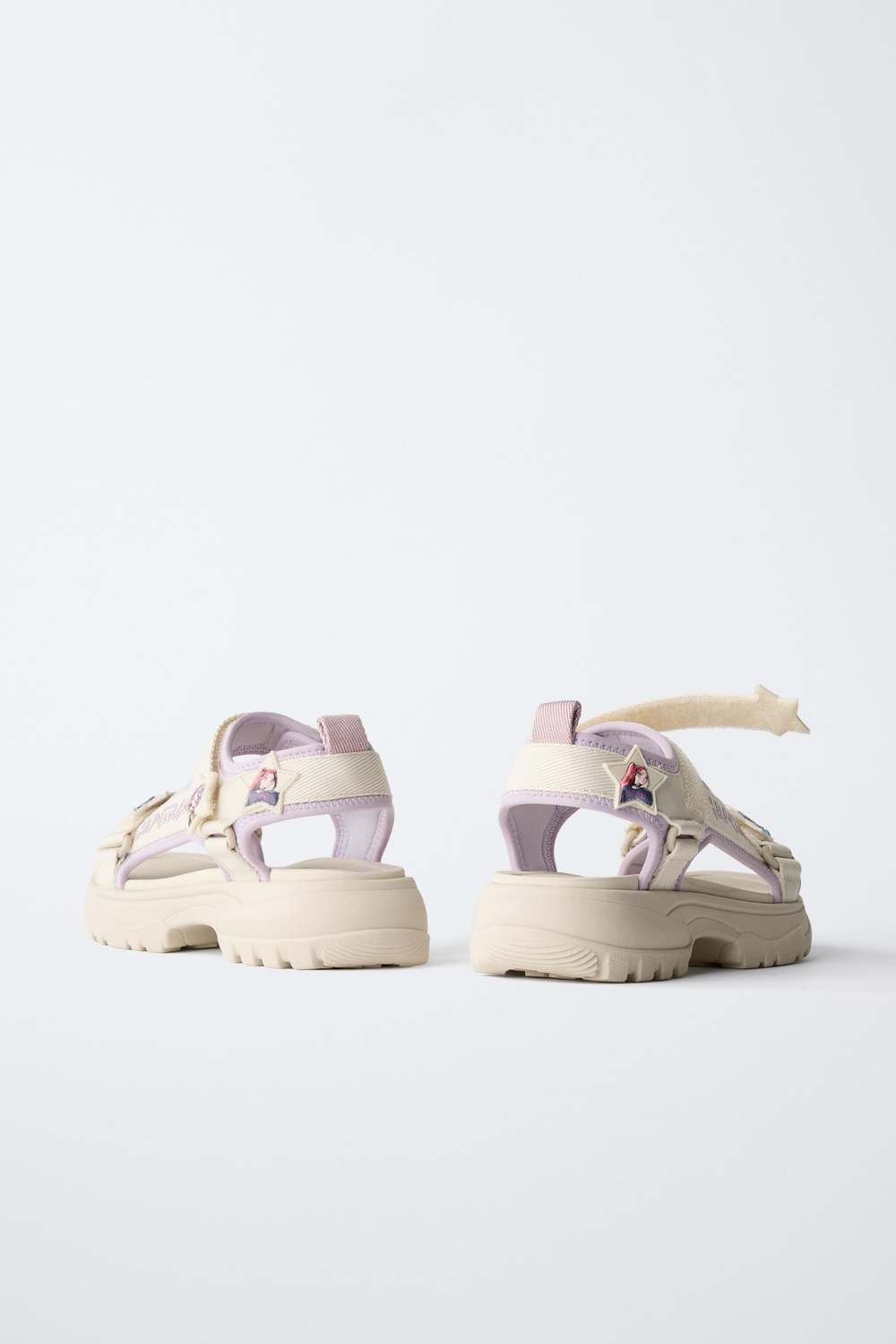 ZARA САНДАЛИИ HUNTRIX KPOP DEMON HUNTERS™ NETFLIX©, БЕЖЕВЫЙ