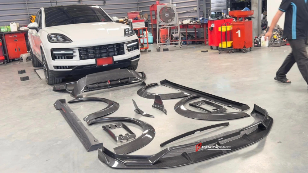 Карбоновый обвес для PORSCHE CAYENNE 9Y0 / 9YB COUPE рестайлинг 2023+