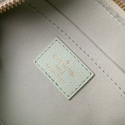 Louis Vuitton Speedy 18