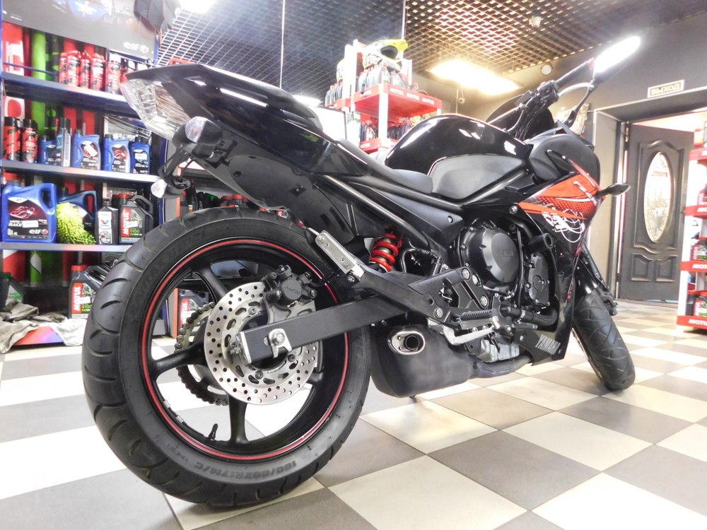 Yamaha FZ6R JYARJ18E7CA008729