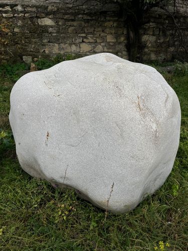 Gray River Boulder /tn