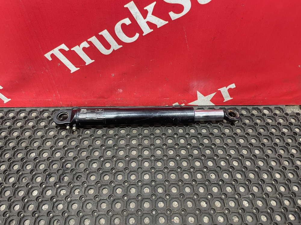 Цилиндр подъема кабины