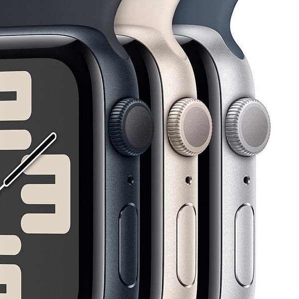 Умные часы Apple Watch SE 2024 40 мм из алюминия цвета «тёмная ночь», спортивный ремешок «тёмная ночь» (M/L)