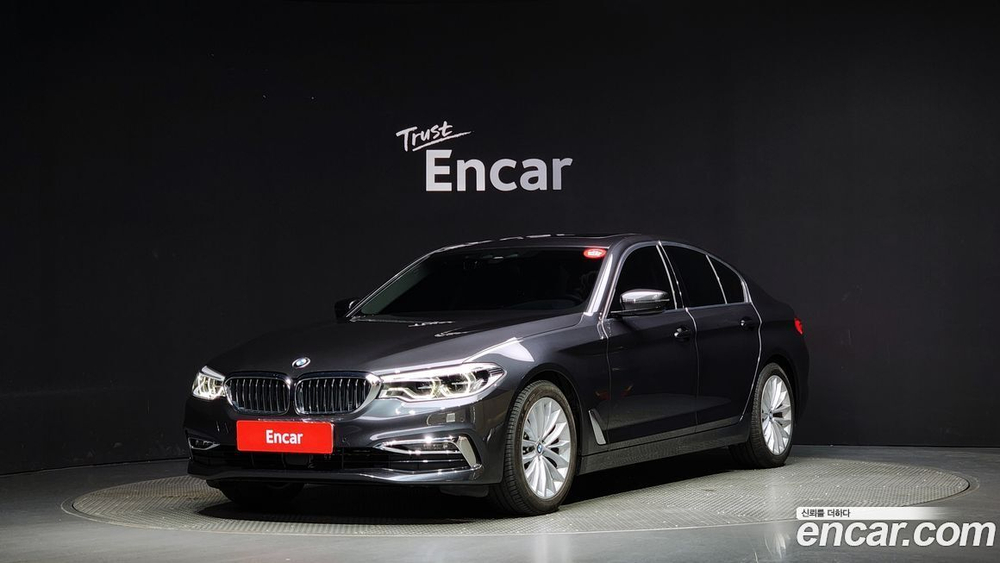 BMW 5 Series (G30) 520d xDrive Luxury Plus (03.2020)