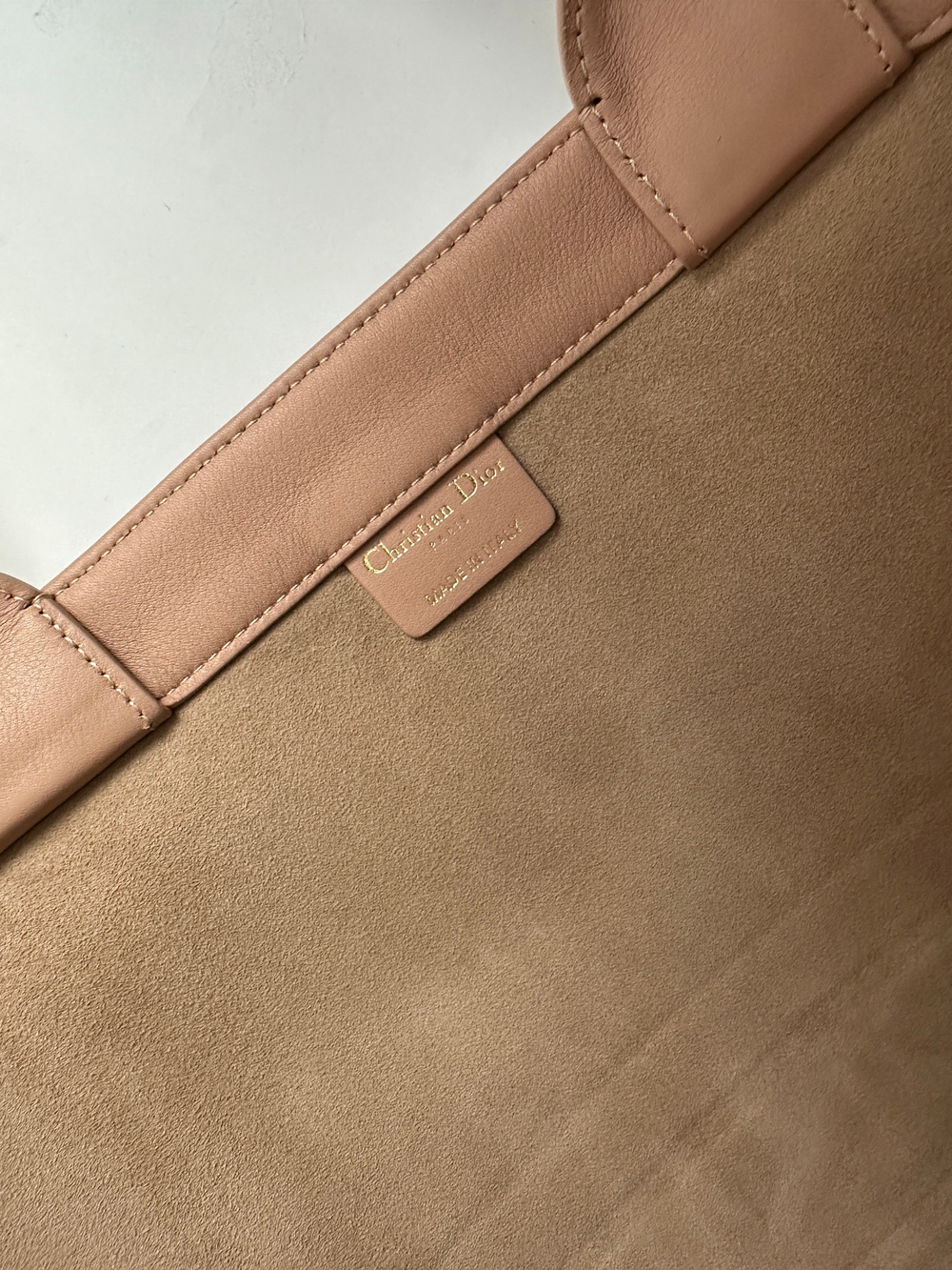 Сумка Christian Dior Book Tote Leather