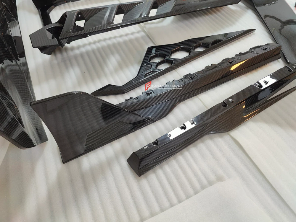 Карбоновый обвес для LAMBORGHINI REVUELTO 2023+ Ламборгини