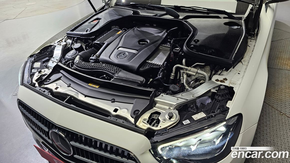 Mercedes-Benz E-Class W213 E250 Avangarde (03.2021)