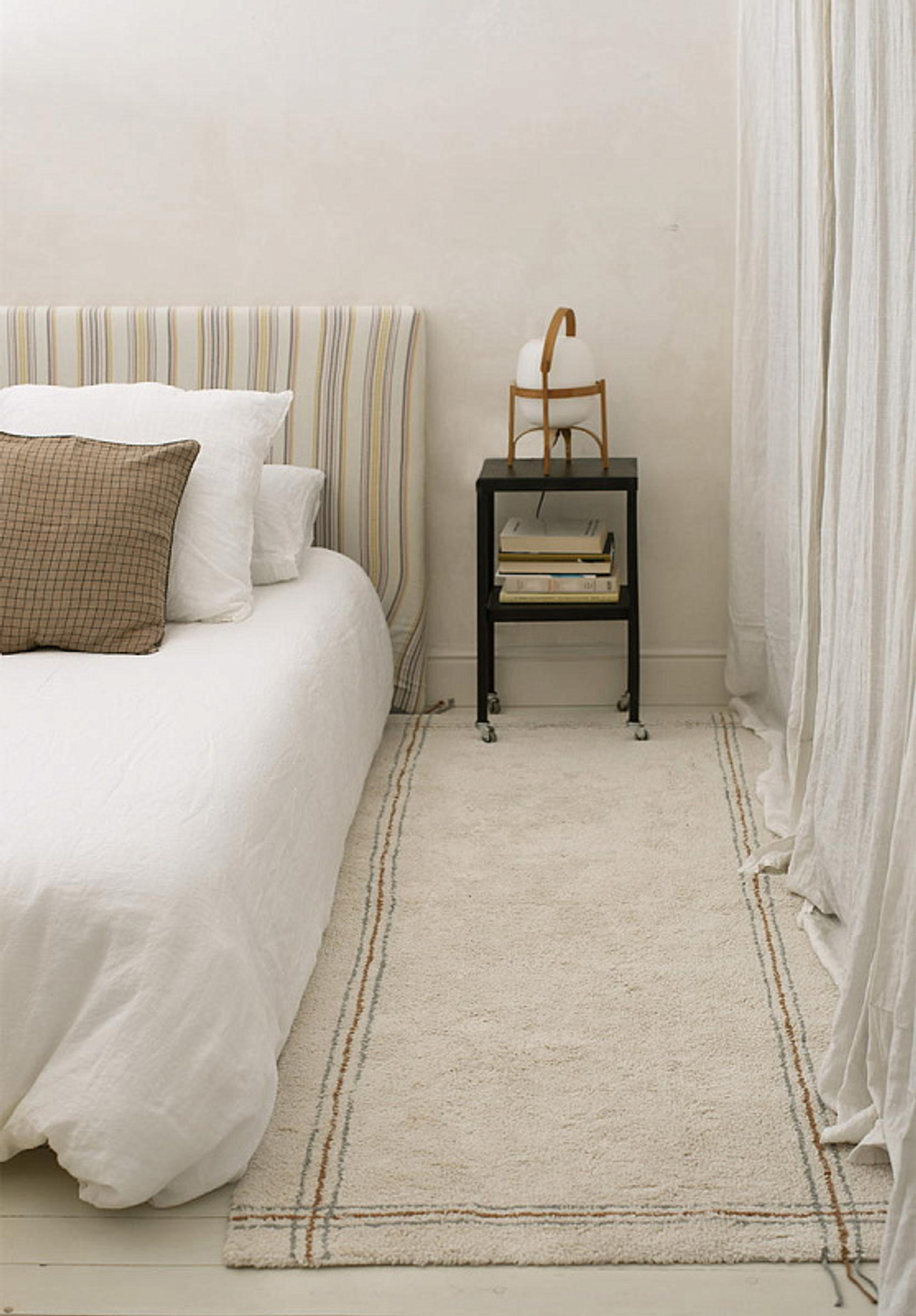 Ковер Lorena Canals Параллели натуральный 80х230 см