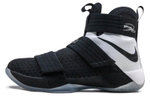 Nike Zoom Soldier 10 Basketball Shoes Men