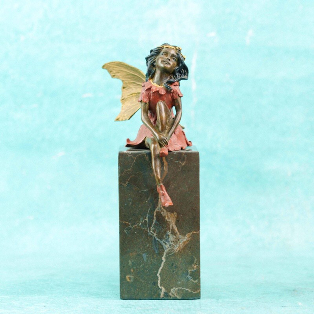 Декоративная статуэтка «Мечтающая фея»