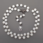 Бусы из белого агата с подвеской в форме черепа "Rico la Cara" AMX002175