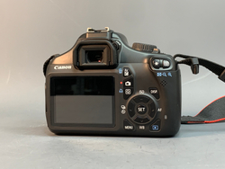 Canon EOS 1100D kit EF-S 18-55mm 3.5-5.6 lll