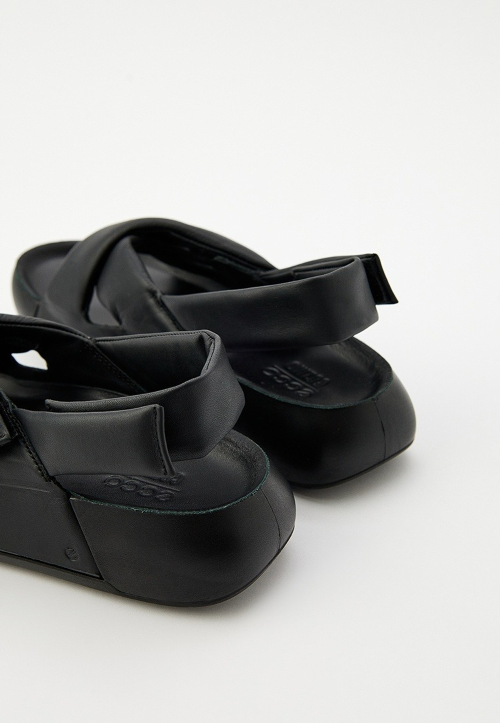 Сандалии женские ECCO COZMO PF W