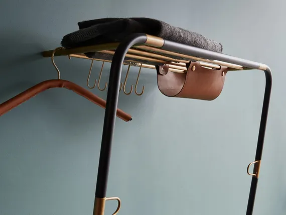 Вешалка в прихожую Umage Lean On Me, черная