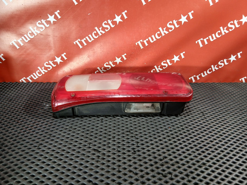 Фонарь задний левый 2019г.