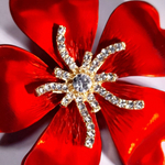 Брошь "Цветок красный"