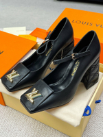Louis Vuitton Shake Pump