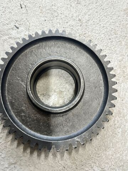 Шестерня промежуточная под подшипник (Z 42) КРН 2.1