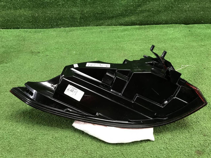 Фонарь правый внешний Porsche Cayenne 2 958 14-18