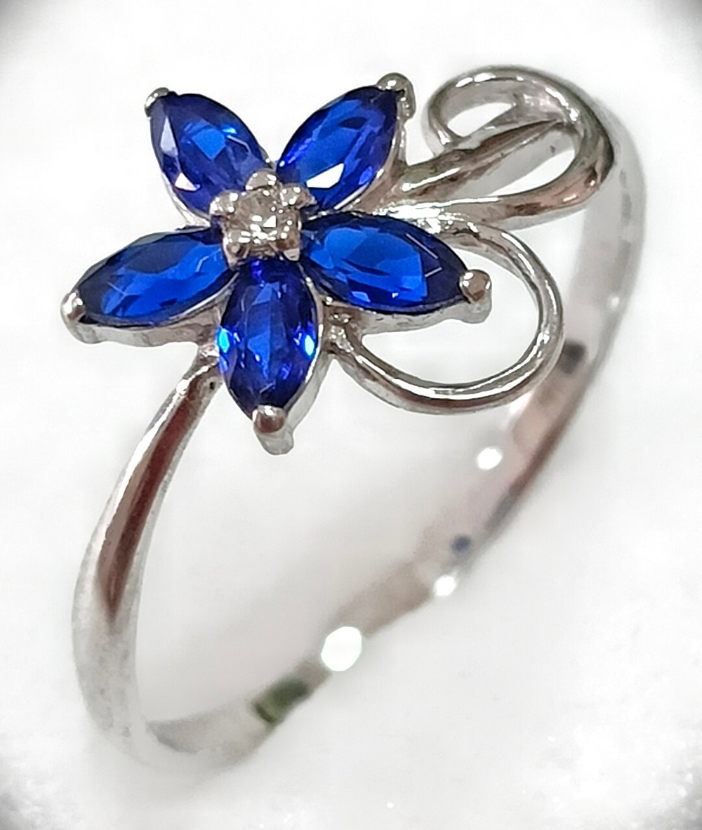 Ювелирное кольцо Эстерелла