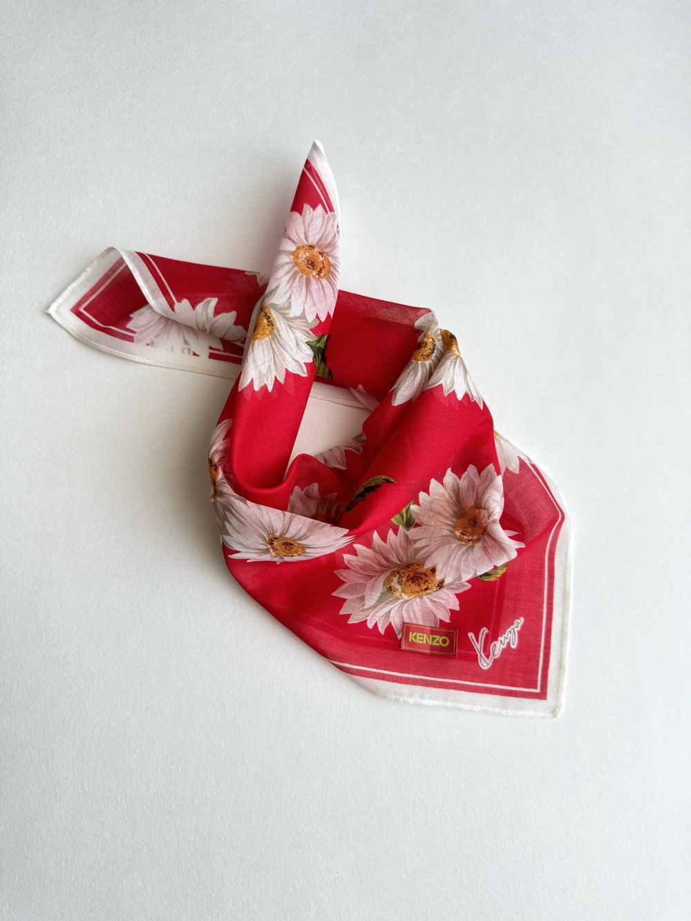 Платок красный Kenzo