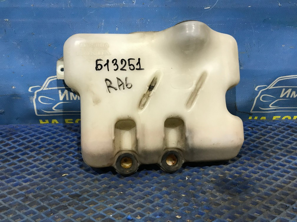 Бачок омывателя Honda ODYSSEY 1998-2004