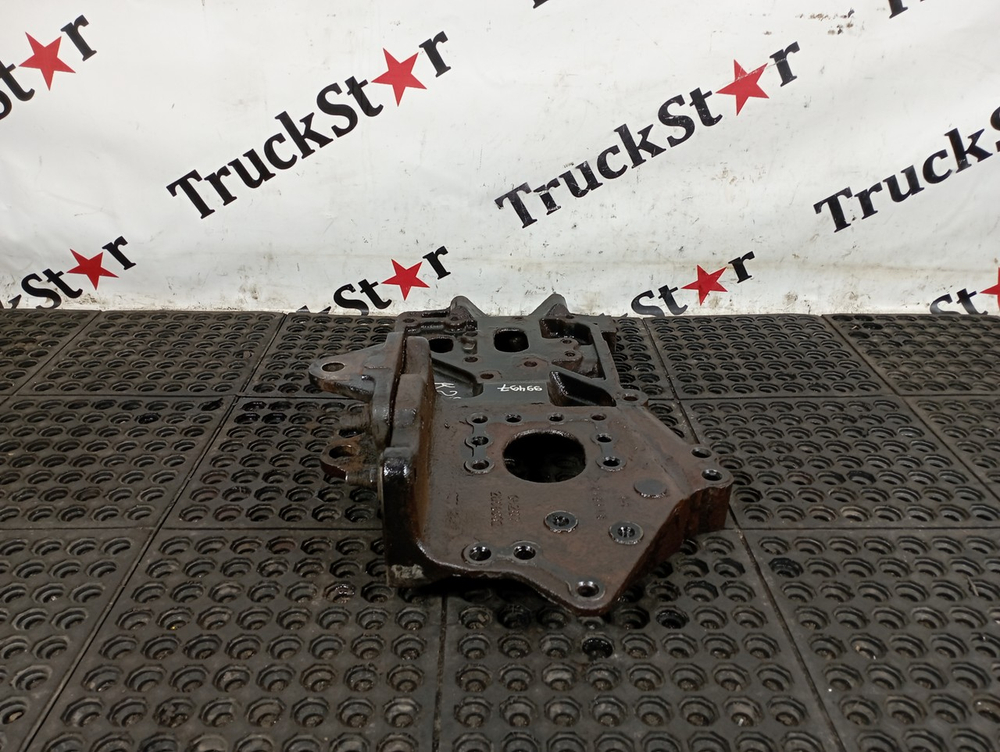 Кронштейн рессоры передней правый