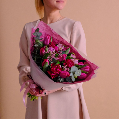 Купить Яркий букет с тюльпанами «Руссильон» #848