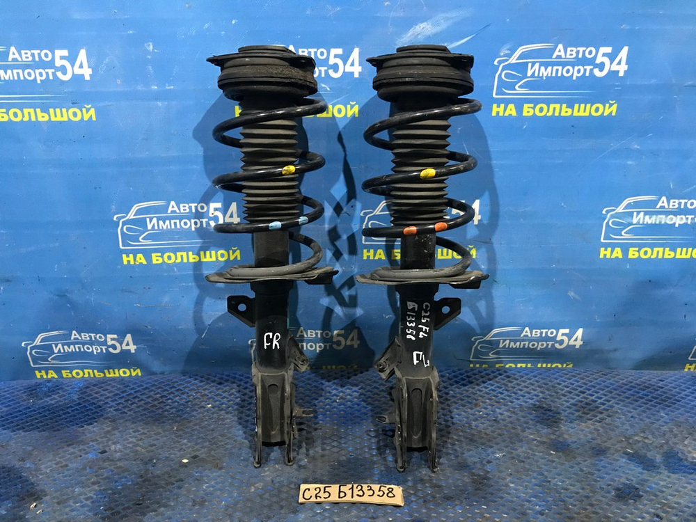 Стойка передняя левая NISSAN SERENA 2005-2010